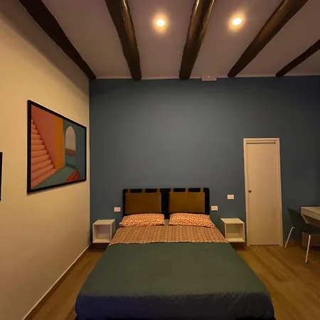 Gasthuis Luxury Glory Tower Napels