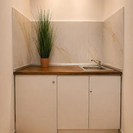 Luxury Glory Tower Неаполь