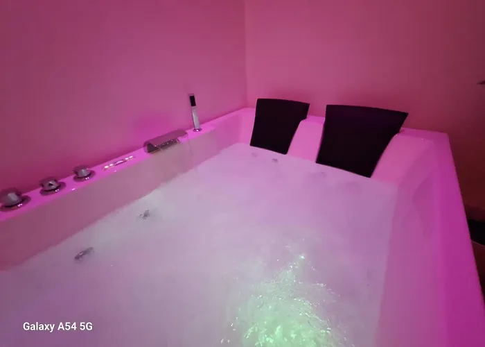 Luxury Glory Tower Vendégház