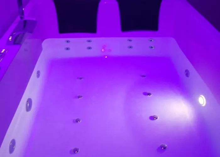 Luxury Glory Tower Konukevi