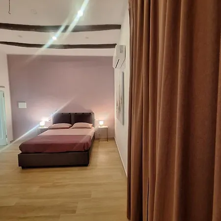 בית הארחה Luxury Glory Tower