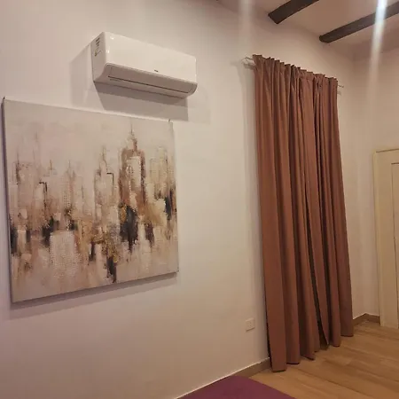 Luxury Glory Tower 4* Nápoles