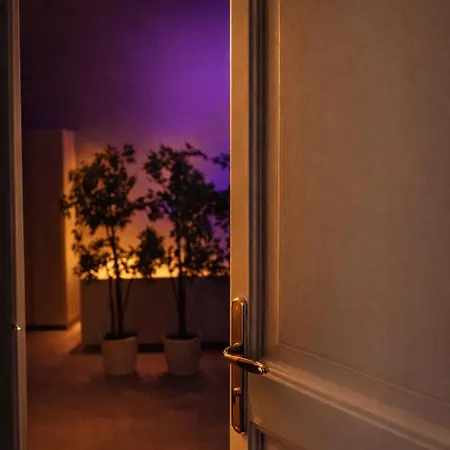 Luxury Glory Tower Affittacamere 4*