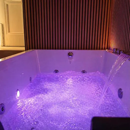 Luxury Glory Tower 4*